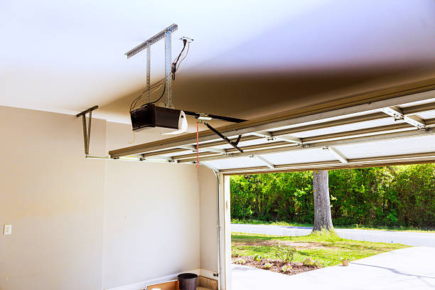 Top rated local Garage Door Installation specialists in Champaign, IL